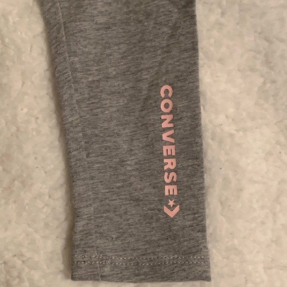 Converse 2 Piece Outfit - Picture 13 of 16